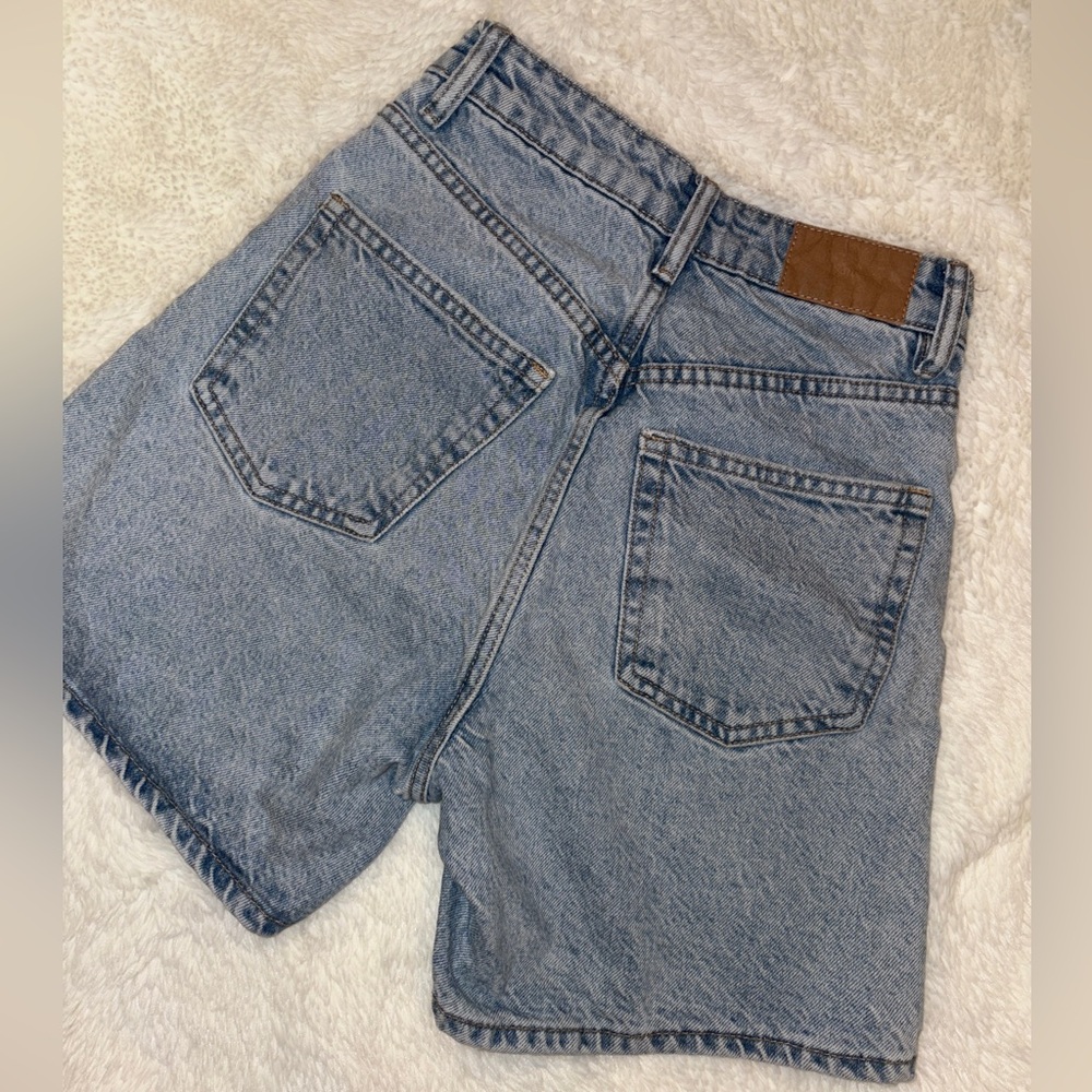 Zara Light Blue Denim Jeans
